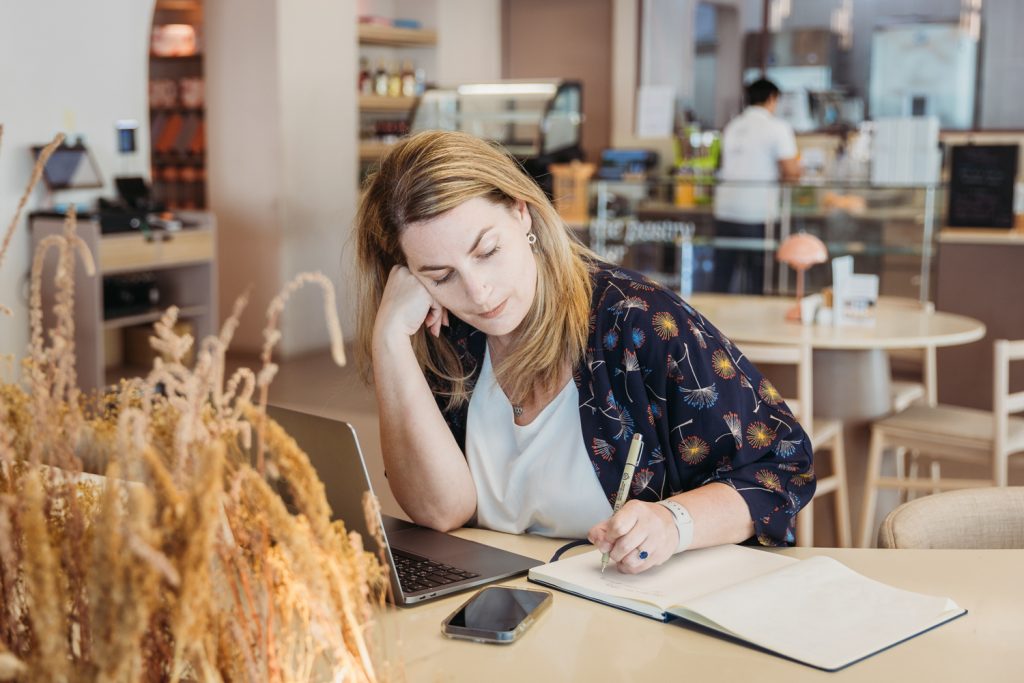 Coffee & Dates: Where stories get a shot of caffeine – with Christie Verbrugh-Post